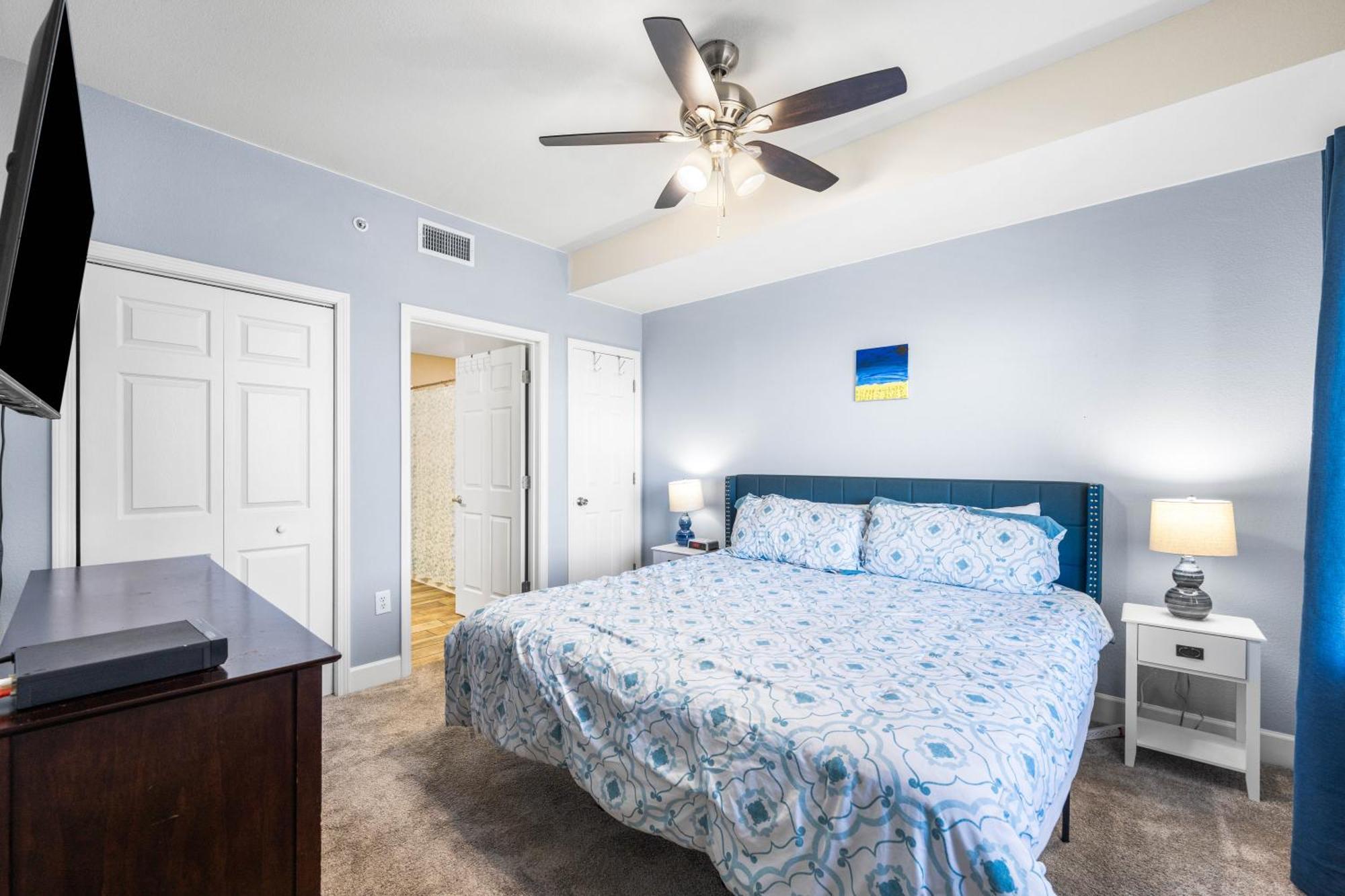 Apartment Beautiful Front Condo! - Tidewater 1804 *