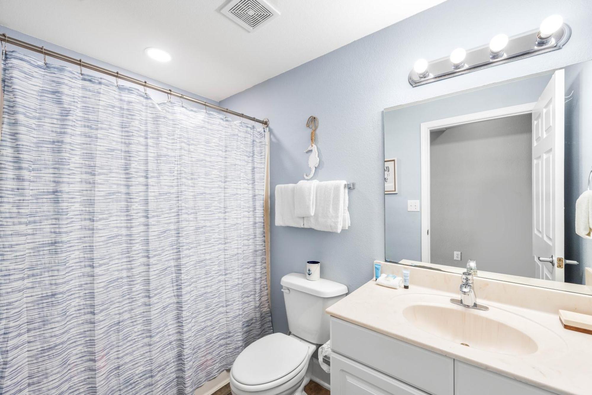 Apartment Beautiful Front Condo! - Tidewater 1804