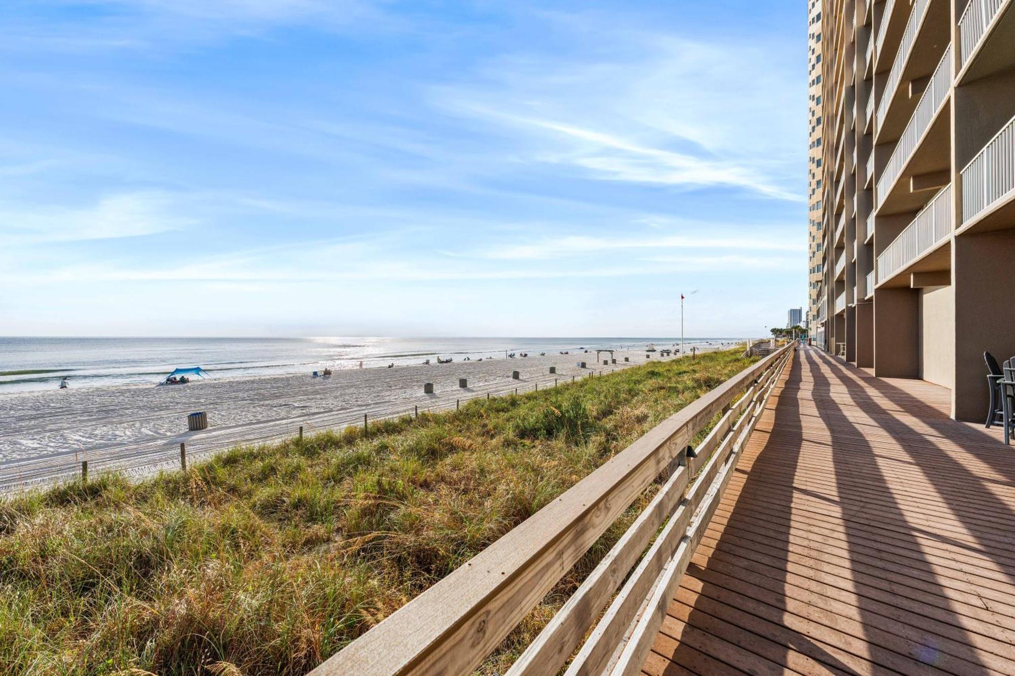 Beautiful Front Condo! - Tidewater 1804 Apartment